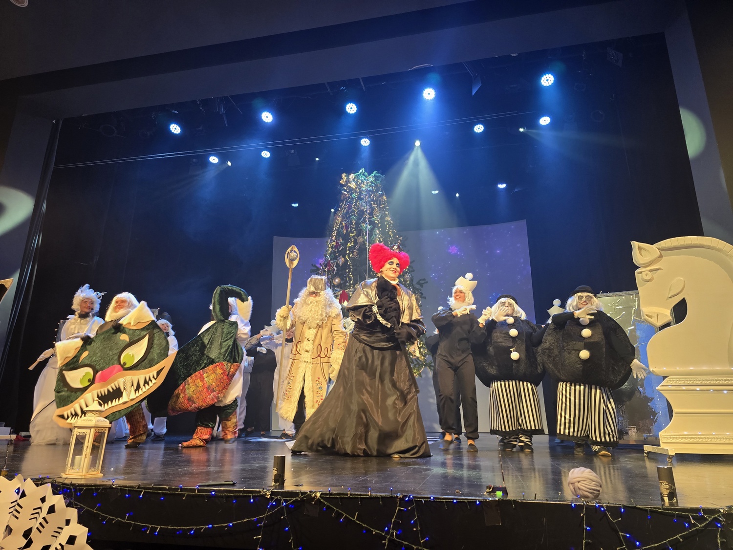 Alica in čarobno novoletno zrcalo (8)